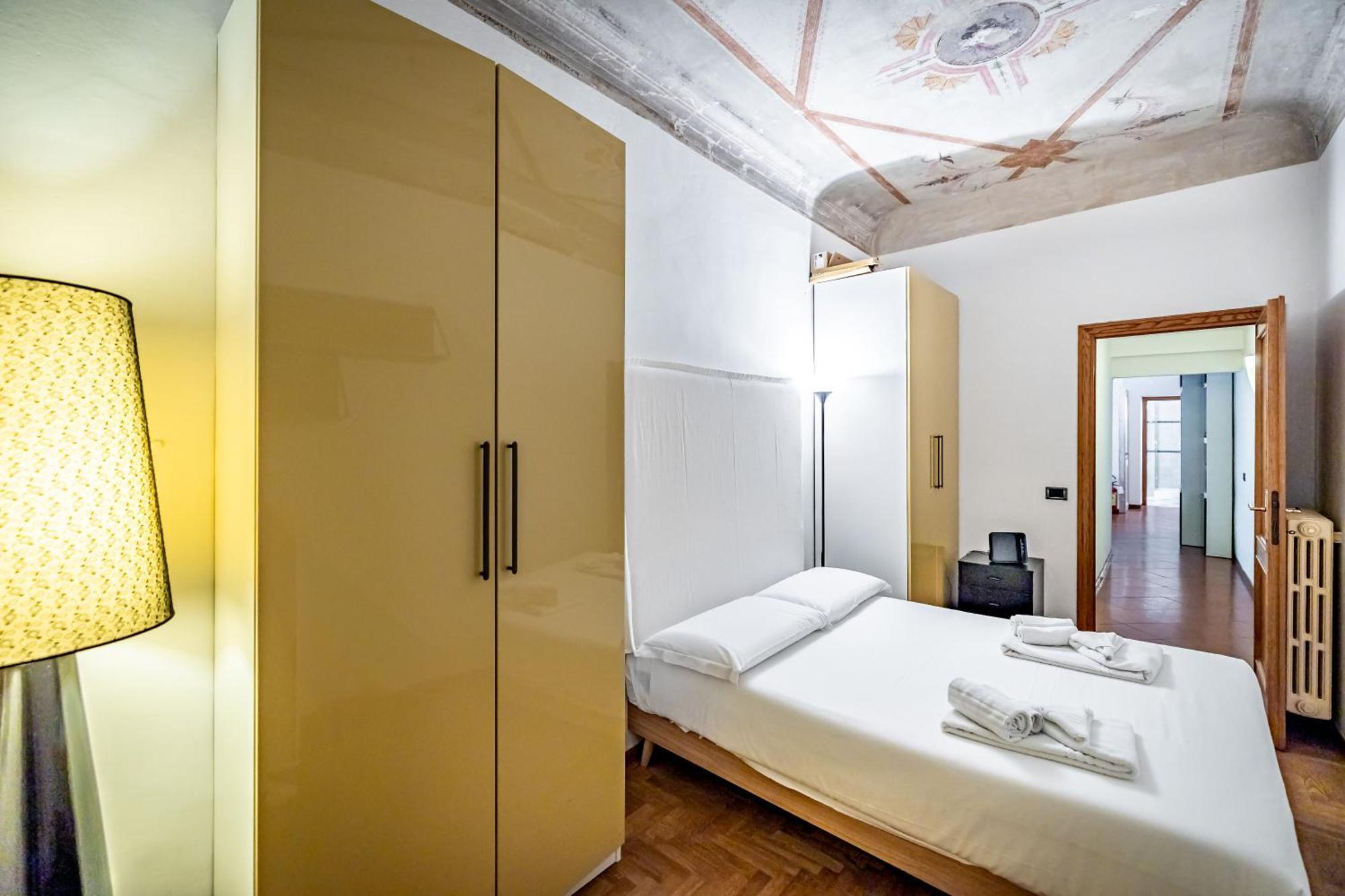 Apartment Yd Your Quiet Escape In The Center Florence