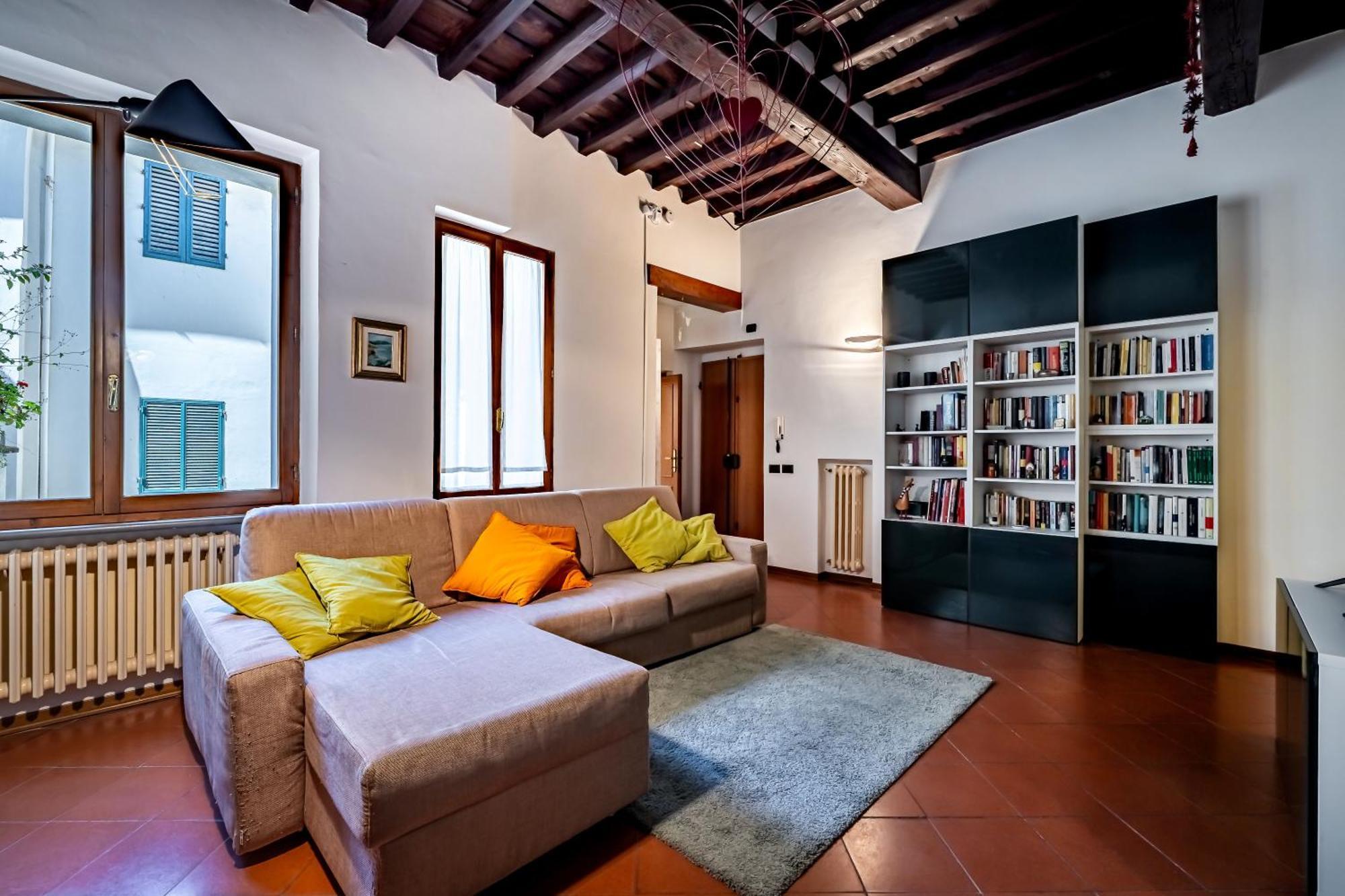 Yd Your Quiet Escape In The Center Apartment *